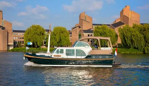 Cruising your motoryacht through Maastricht and surrounding