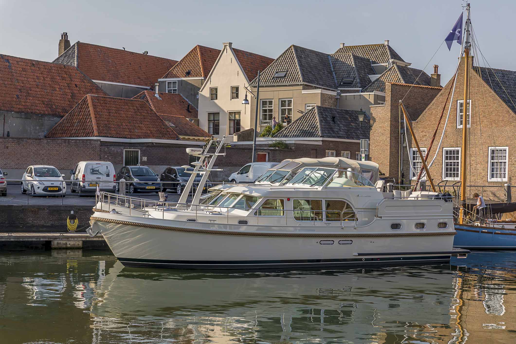 Things to consider when choosing a self-drive boat