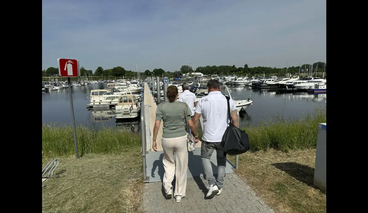 Uw Linssen Boating Holidays partner neemt u mee naar uw Linssen-charterjacht