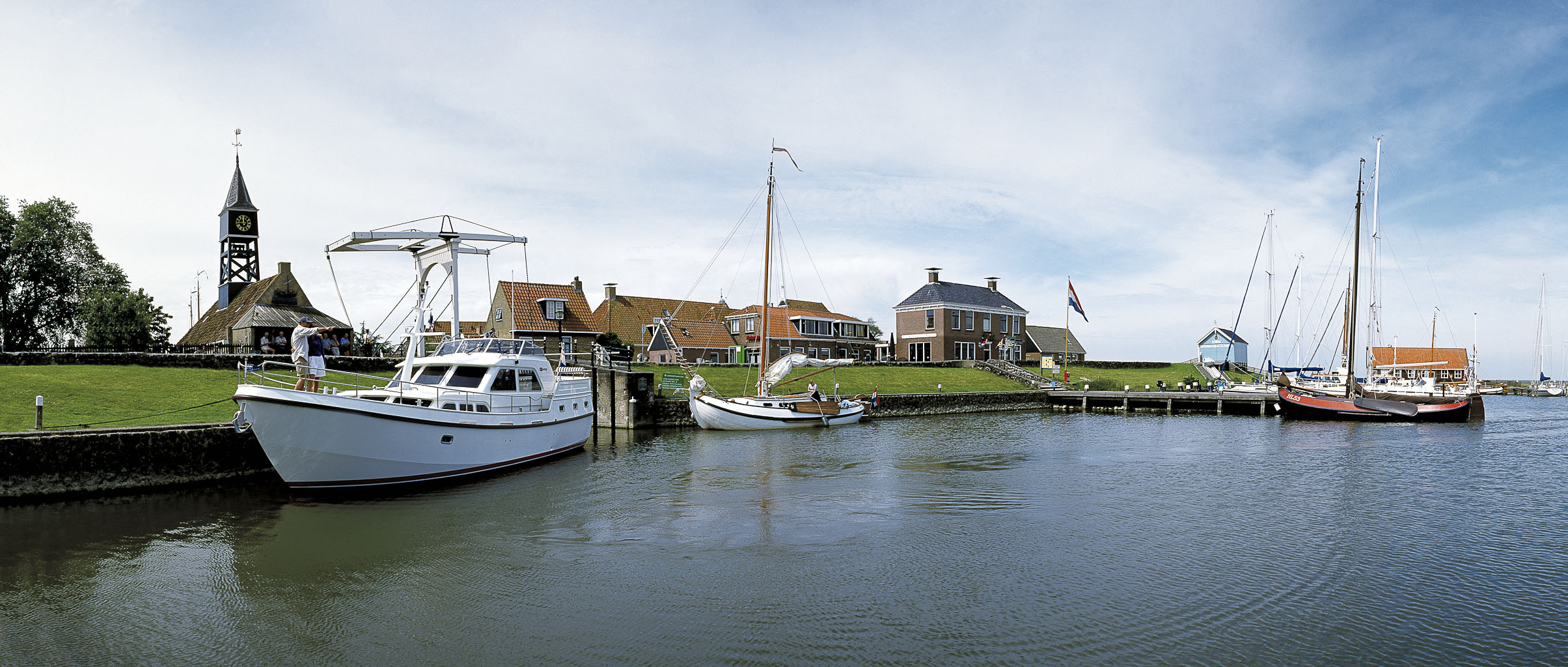 Linssen yacht in Hindeloopen